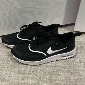 Nike Air Max Thea Women’s 8
